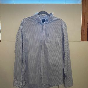 Gap men’s large button down blue with white stripes